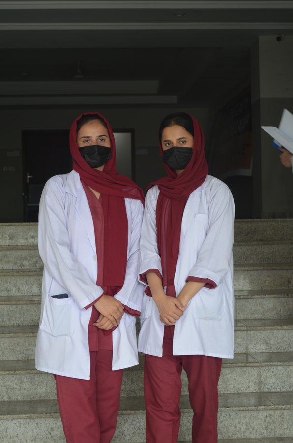 Two NEI clinical students